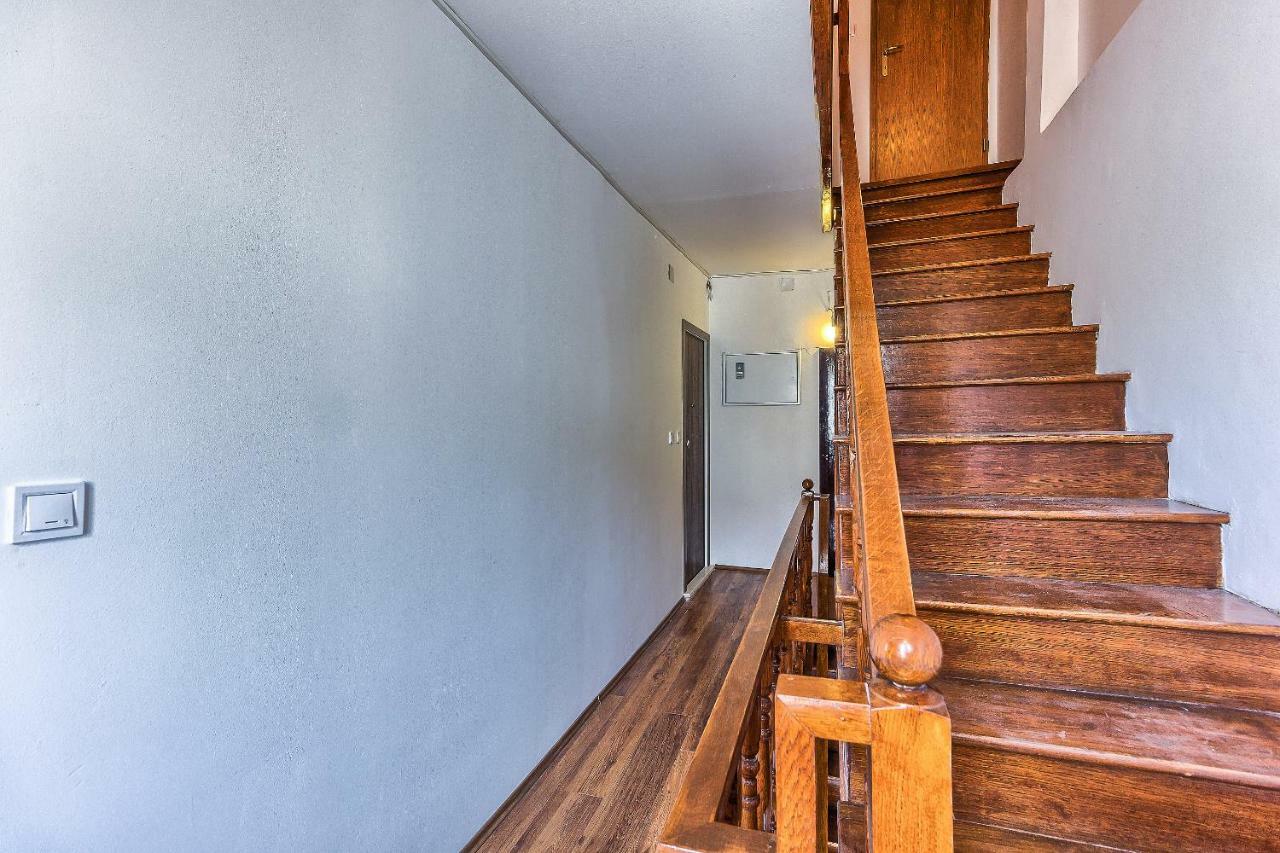 Studio Apartment With Balcony Split Luaran gambar